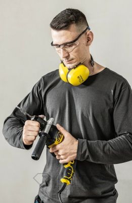 BOMST_HT5K015_2_SELENTEN_HT5K175