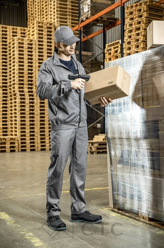 KLAUS_HT5K478_czapka_VILS_427_t-shirt_FABIAN_HT5K310_bluza-ochronna_FABIAN_HT5K312_spodnie-ochronne_NAAB_HT5K567_polbuty