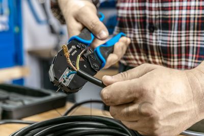 HT1P176_szczypce-do-zaciskania-z-wymiennymi-szczekami_2