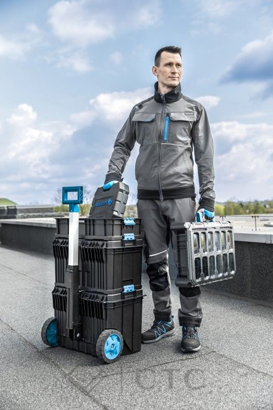 HT5K811_TAUBER_bluza-HT5K812_TAUBER_spodnie_HT5K575_SCHMUTER_buty-2