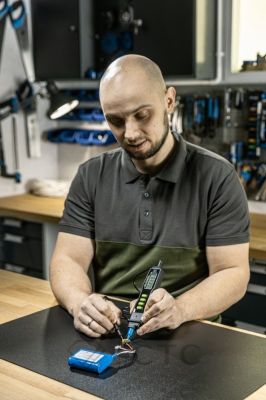 HT1E615-Cyfrowy-miernik-uniwersalny-FullSmart_HT5K419-URFT-polo-1