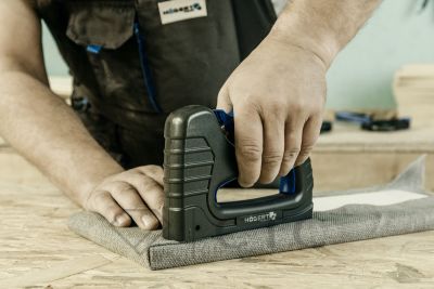 HT2C004_Zszywacz-reczny