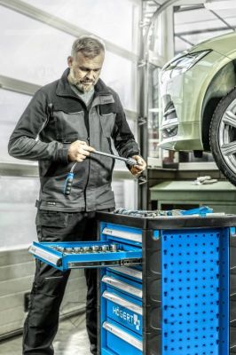 HT7G056_Szafka-narzedziowa_EDGAR_HT5K284_bluza-ochronna_5